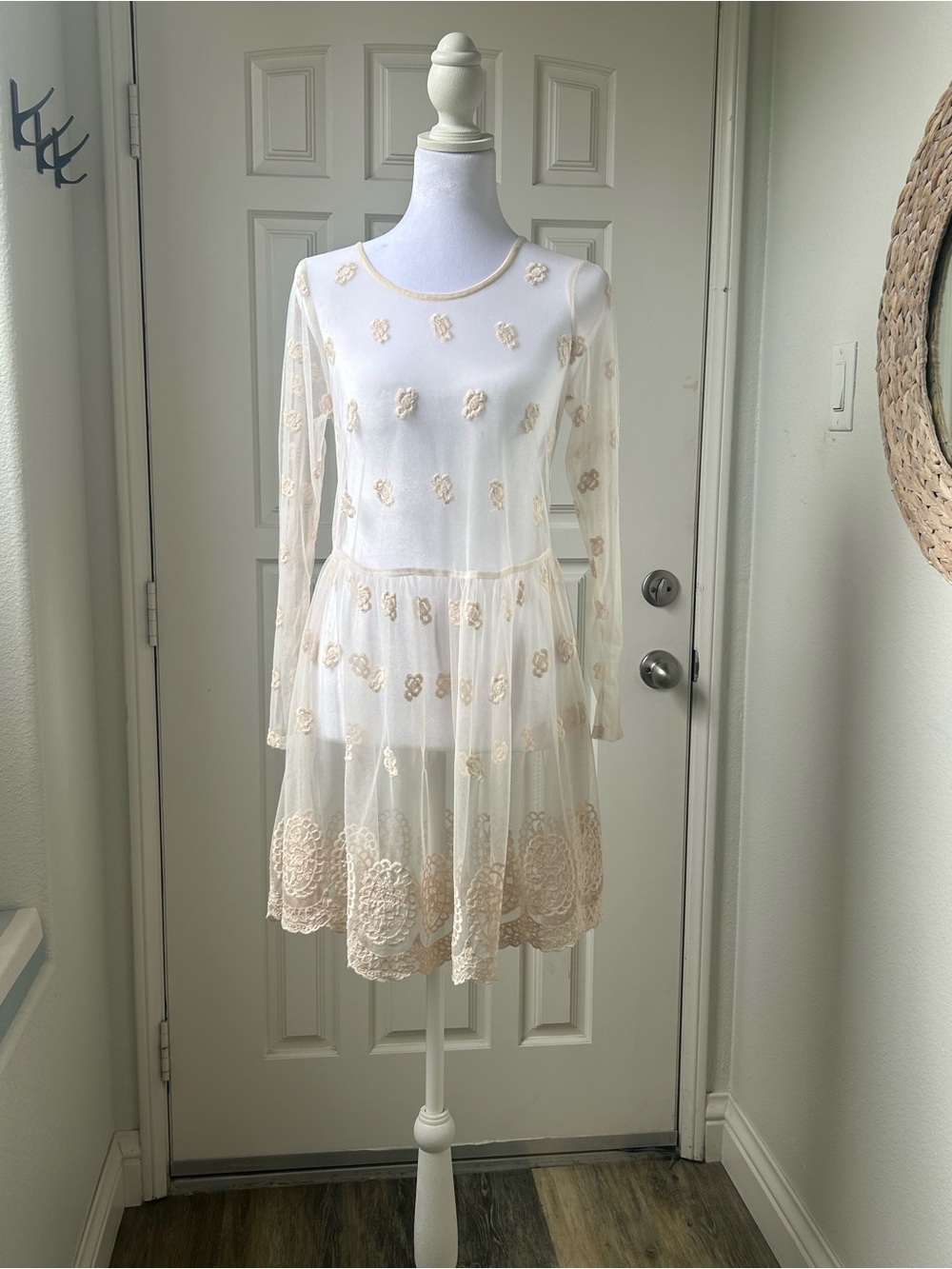 VENUS Sheer Crochet Lace Embroidered Mini Dress Ivory Cream Boho Coquette US 4
